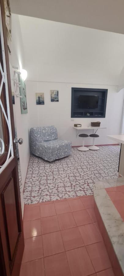 Casa Romanzi Due Капри Екстериор снимка